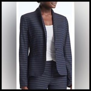 EUC Banana Republic Classic Blazer Size 6